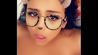 18+ Tini Lányt Dug Mostohaapja A Snapchat Pornó Videóban